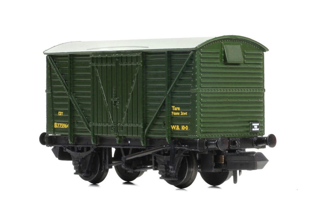 bachmann-collectors-club-br-12t-ventilated-van-planked-sides-wd